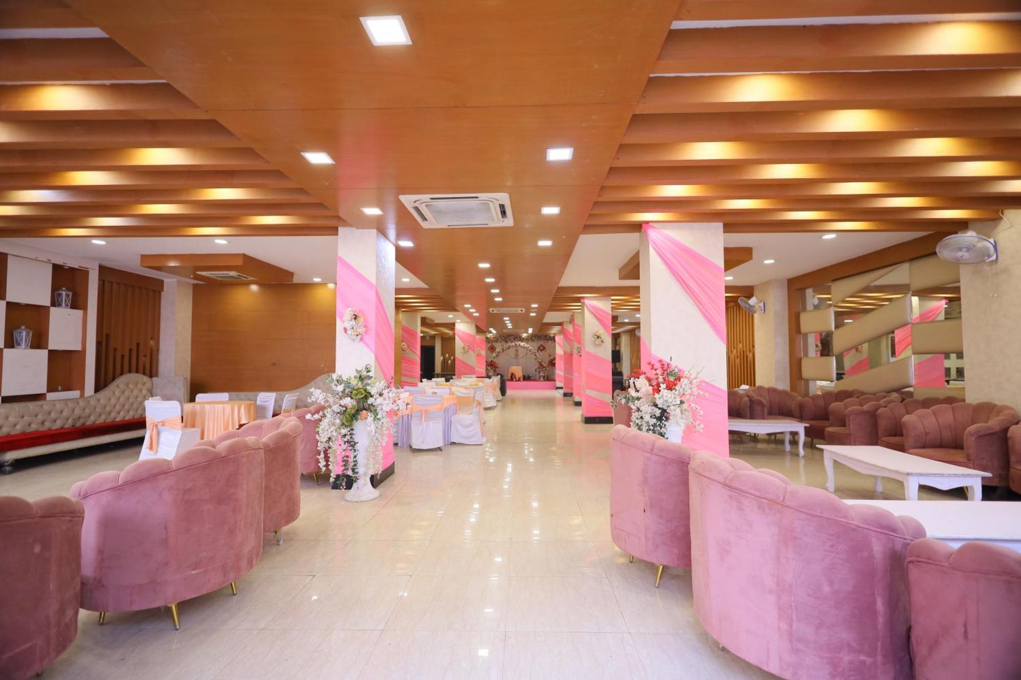 Hotel Wedlock Sector 47 Gurgaon Bagian luar foto